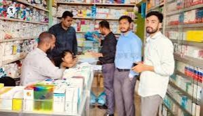 ছাতকে দুই ফার্মেসিকে জরিমানা