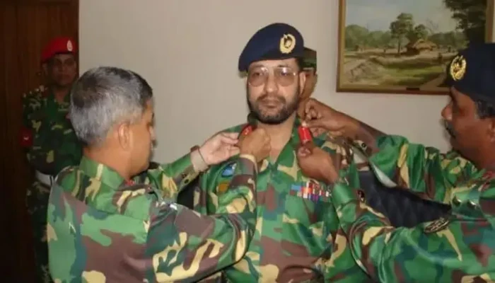 বেতন-ভাতা ছাড়াও এক কোটি টাকা ‘বিশেষ প্রণোদনা’ পাচ্ছেন আযমী