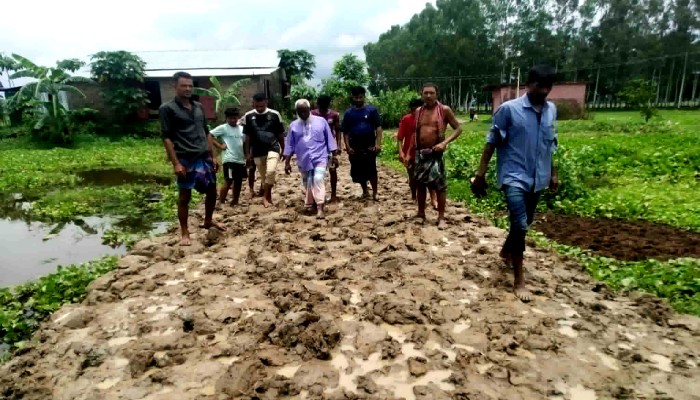 জগন্নাথপুরে রাস্তা নির্মাণে অনিয়মের অভিযোগ