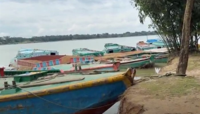 তাহিরপুরে চাঁদাবাজির প্রতিবাদে নৌপরিবহন ধর্মঘট, ব্যবসায় স্থবিরতা