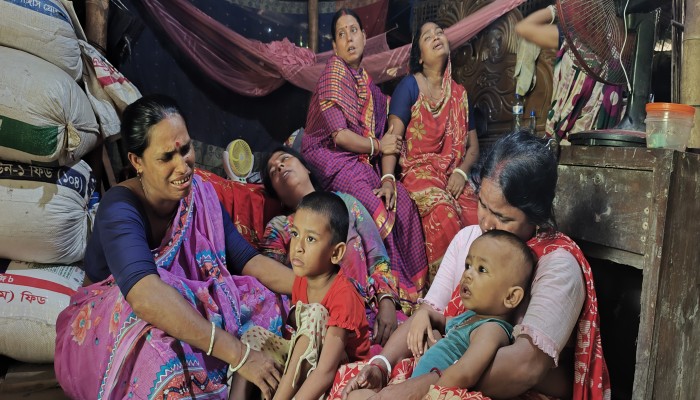 মইয়ার হাওরে নৌকাডুবিতে নিহত ২, নিখোঁজ ২, ভবানীপুরে শোকের মাতম