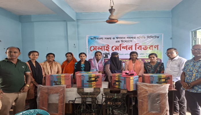 দিরাইয়ে সেলাই মেশিন বিতরণ
