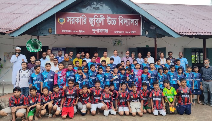 জুবিলী উচ্চ বিদ্যালয়ে ফুটবল উৎসব উদ্বোধন