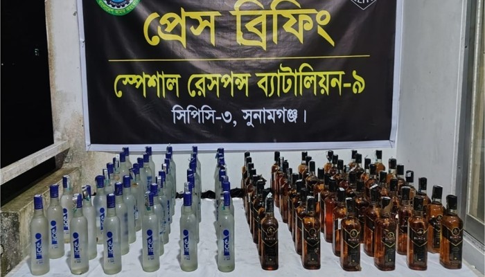 বিশ্বম্ভরপুরে এসআরবি-৯ এর অভিযানে ৯০ বোতল বিদেশী মদ উদ্ধার