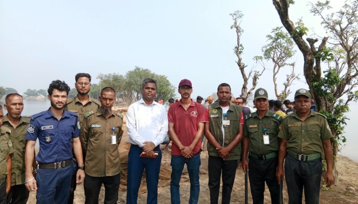 বালু লুটের বিরুদ্ধে টাস্কফোর্সের অভিযান শুরু