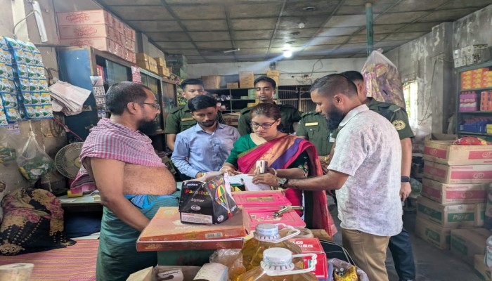‎জামালগঞ্জে অবৈধ স্থাপনা উচ্ছেদ, গ্যাসের অতিরিক্ত দাম নেওয়ায় ৫০ হাজার টাকা জরিমানা
